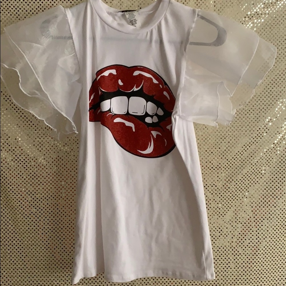 Ruffle shirt